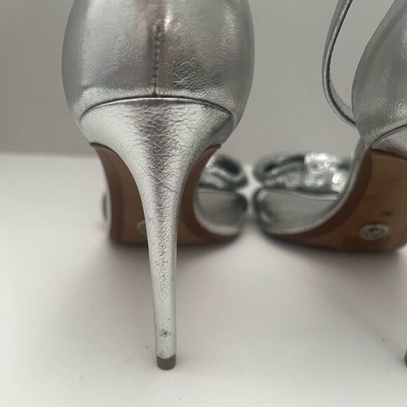 Michael Kors Paris Leather Stiletto Heels Womens 7‎ Silver Metallic Bow Designer - Picture 9 of 13